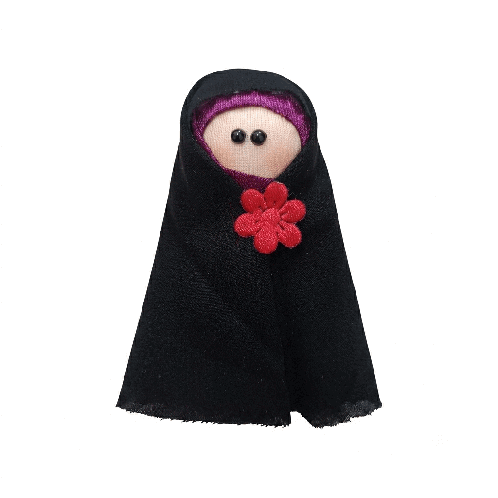 عروسک پارچه ای مینیاتوری نرگس با چادر مشکی